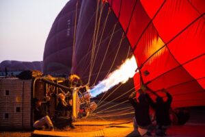 Materiali-per-costruire-una-mongolfiera-1