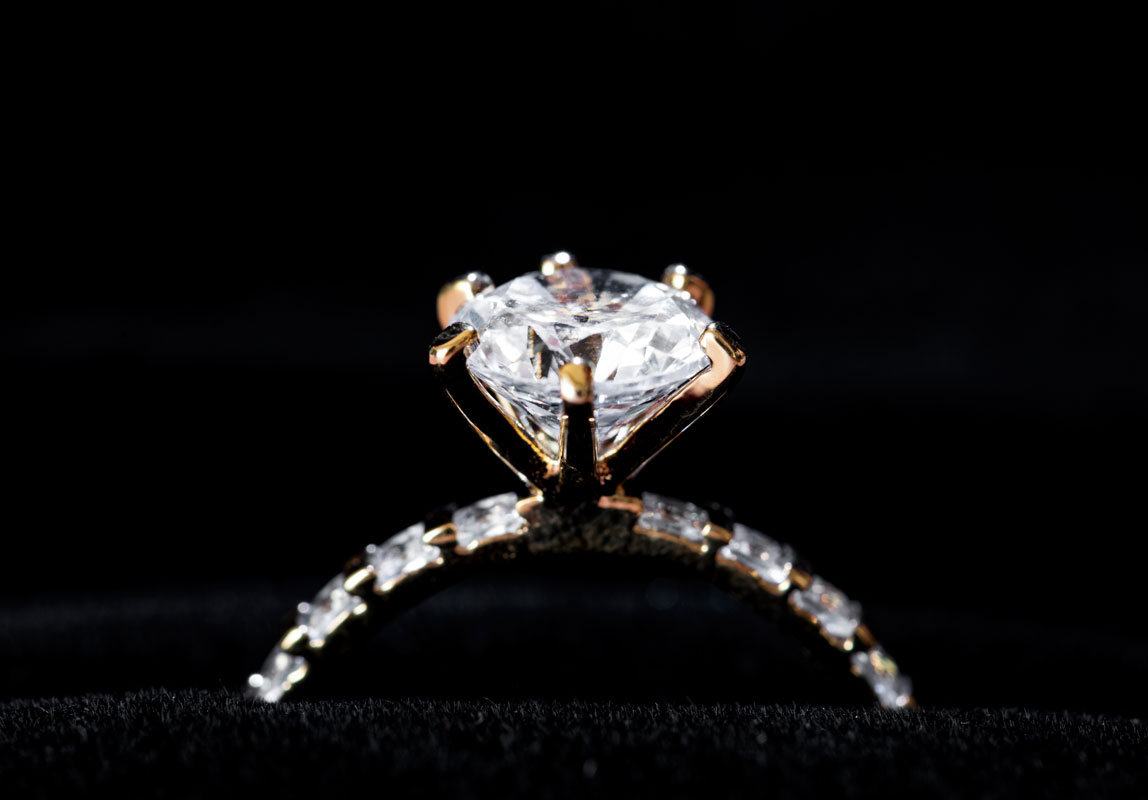 anello-con-diamante